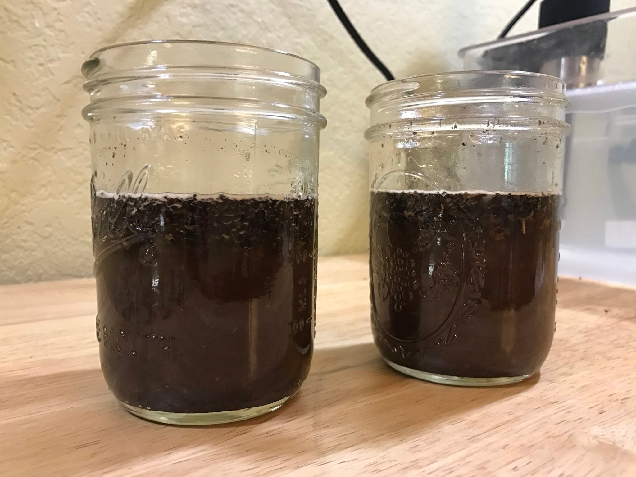 Sous Vide Cold Brew Coffee {Quick + Easy} - crave the good