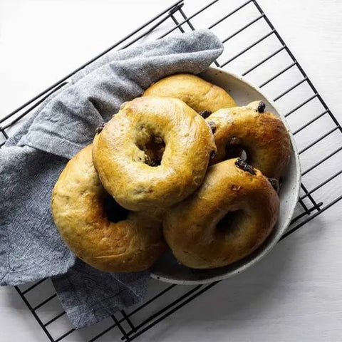 Steam-Baked Cinnamon Raisin Bagels