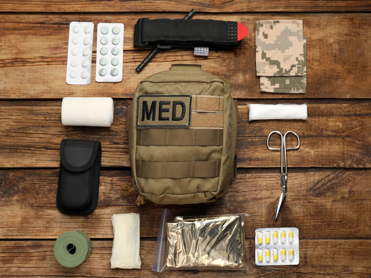 kit di sopravvivenza militare