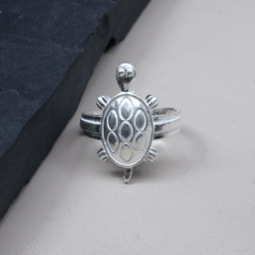 Simple Design Tortoise Silver Ring - Gem O Sparkle