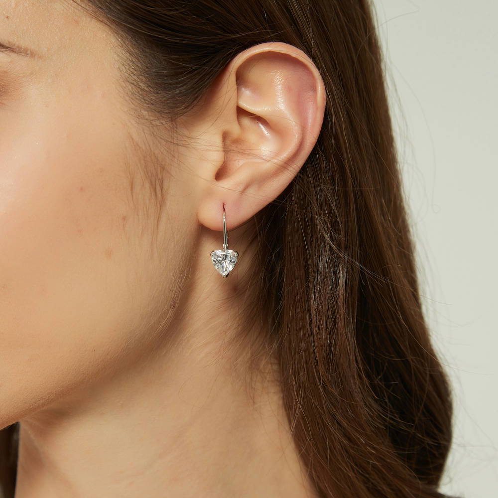 leaverback earrings