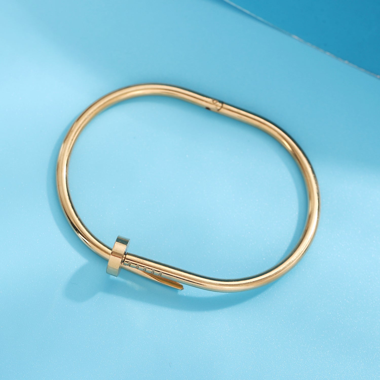 Minimalist Gold Nail Bangle – Kamille.vip