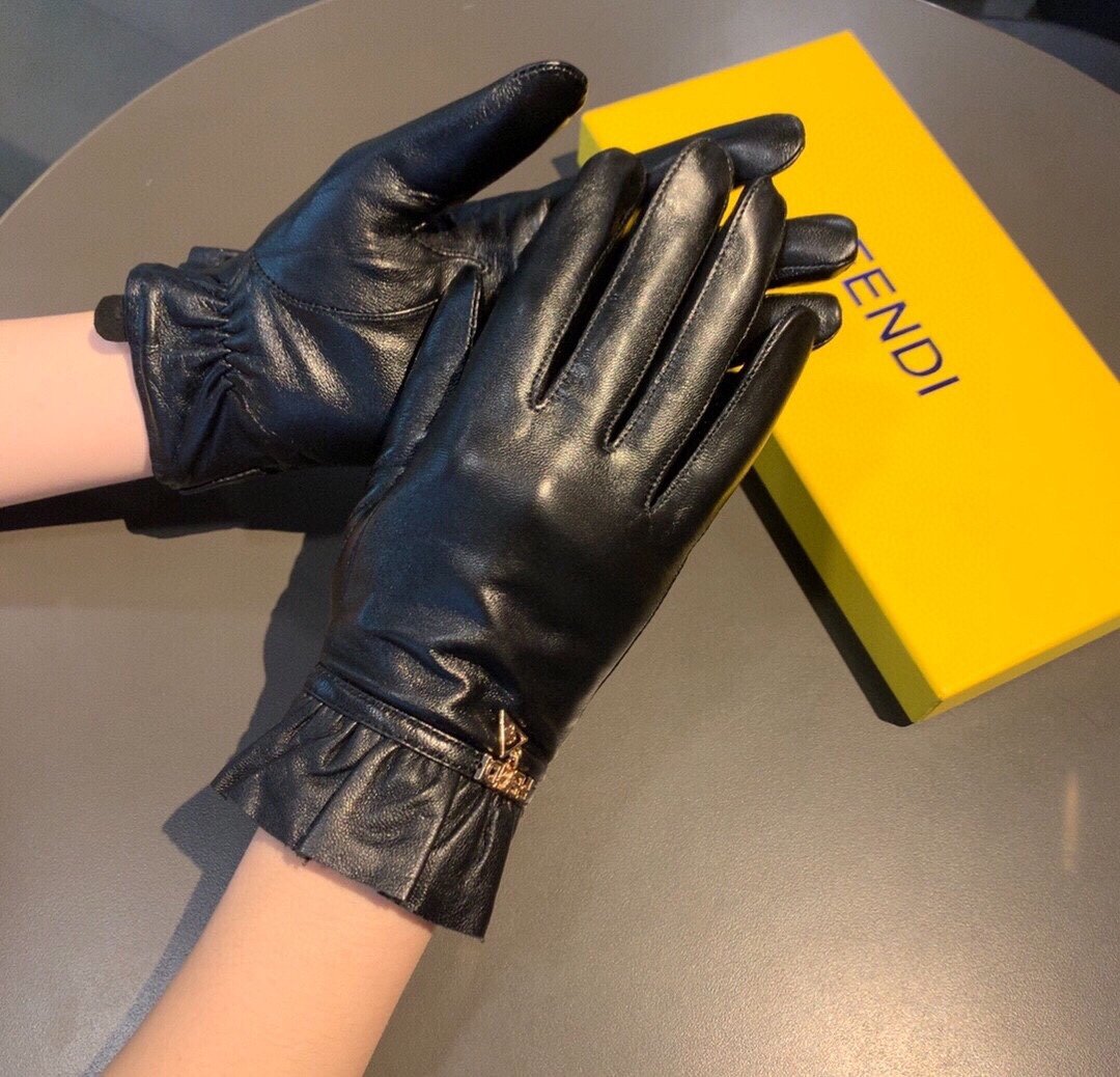 Fendi New Fashion Women Leather winter Warm Wool Gloves 14