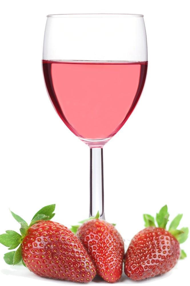 Maison strawberry champagne. Клубничное вино. Вино с клубникой. Домашний бокал клубники. Земляничное вино.