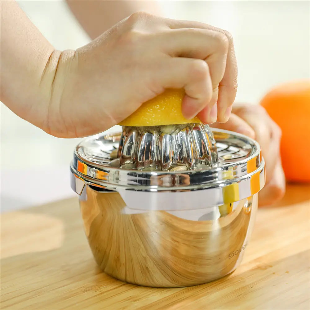 Stainless Steel Lemon Squeezer Manual Fruit Juicer Built-in