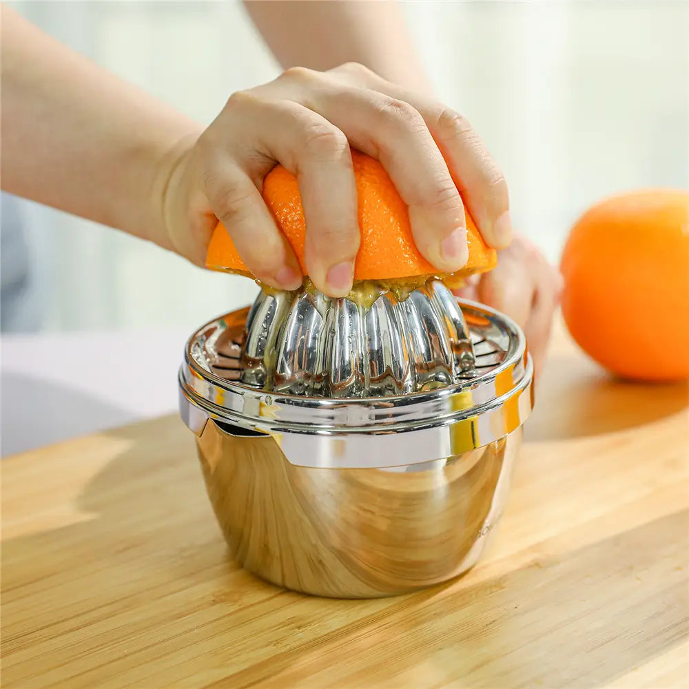 Stainless Steel Lemon Squeezer Manual Fruit Juicer Built-in