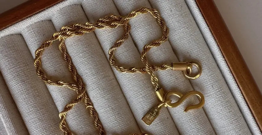 vintage chain necklace