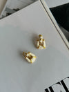 Vintage Avon White enamel clip earrings - Cecilia Vintage