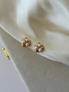 Vintage Gorgeous clip on earrings - Cecilia Vintage