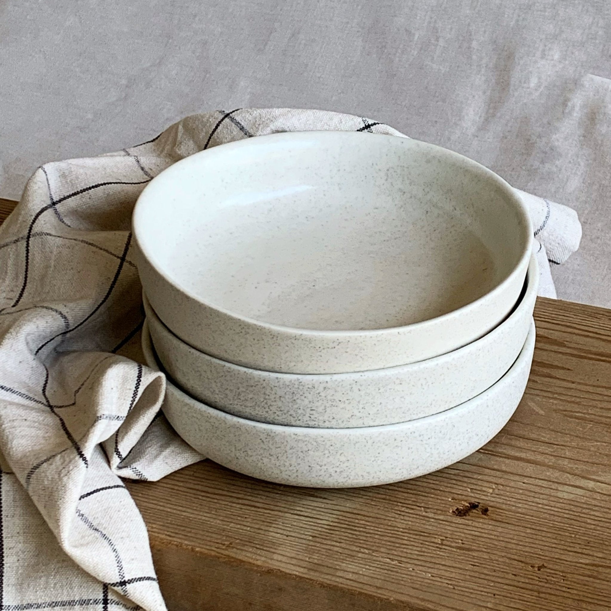 Pasta Bowl White Speckle – Henry & Tunks