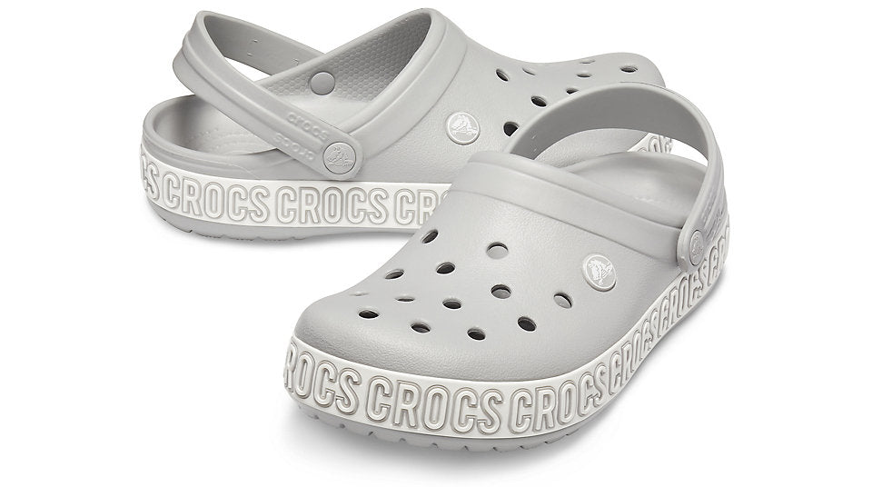 crocs logo mania clog