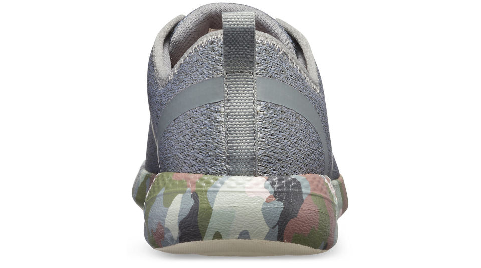 crocs women's literide pacer sneaker camo