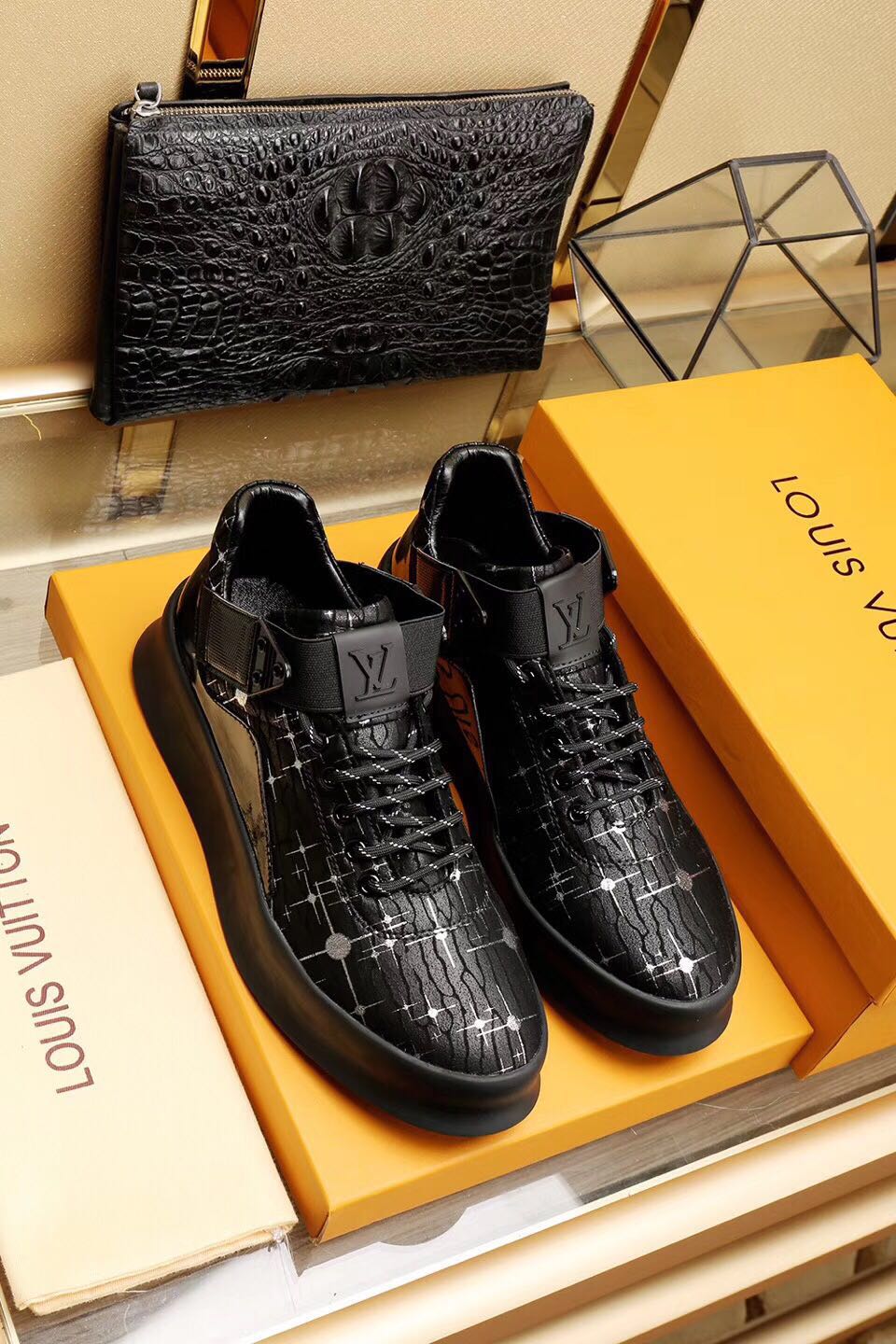 LV Louis Vuitton Men's Leather Fashion Sneakers Shoes