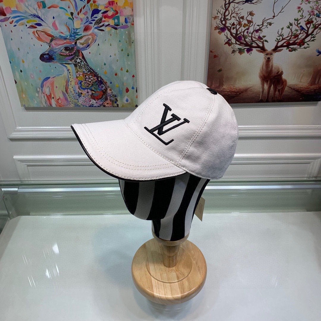 LV Louis Vuitton Men Women new baseball cap, simple atmosphere, casual and versatile sports cap12