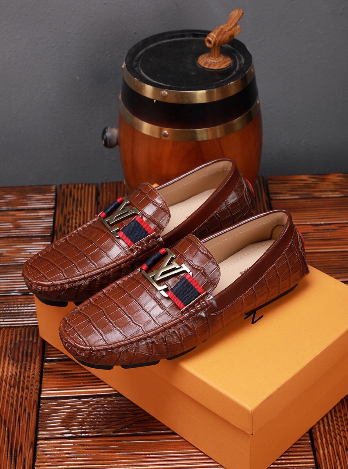 LV Louis Vuitton Men's Leather Fashion Loafers Shoes