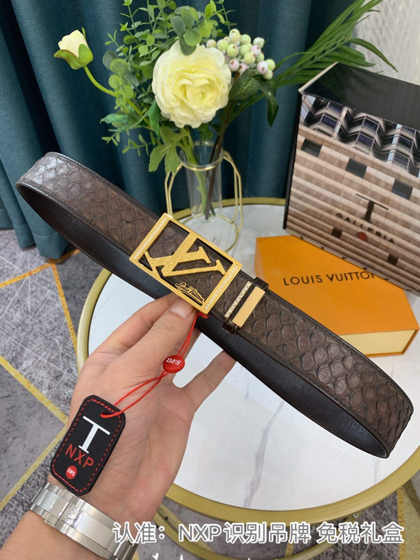 LV Louis Vuitton 2022 New Fashion Men and Women Top Quality Leat