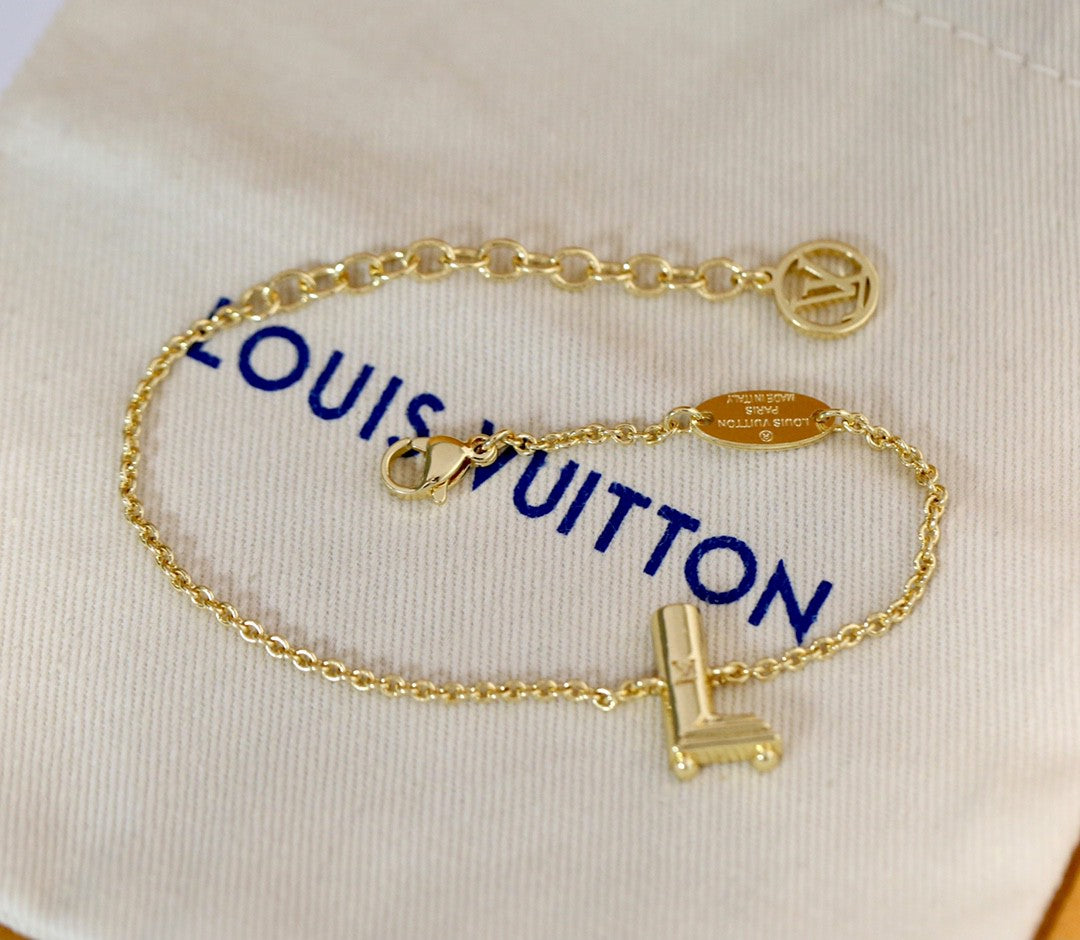 Louis Vuitton 2022 New  Bracelet  Fashion Letter Bracelet Jewelry