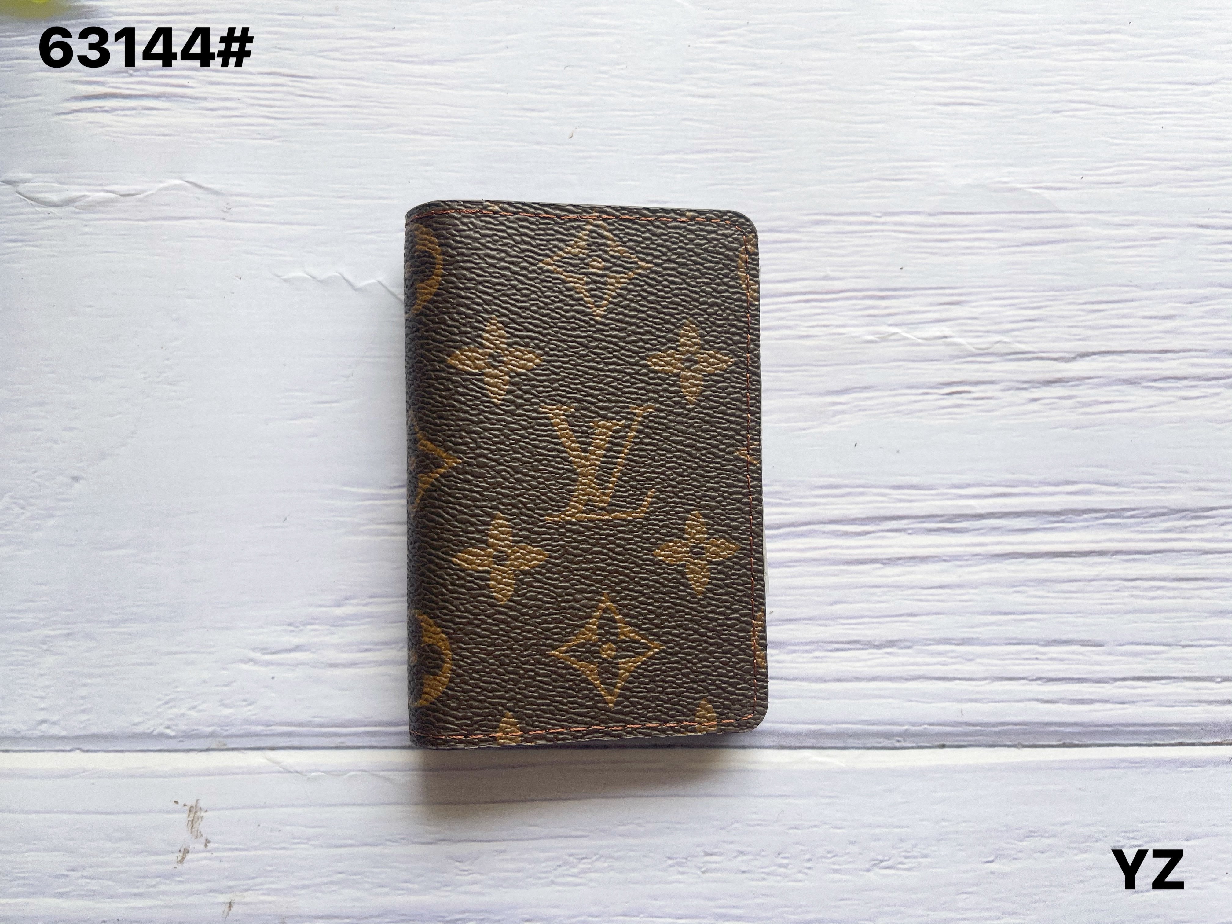 LV Louis Vuitton fashion cheap discount wallet Men handbag zero wallet key bag card clip bag 4