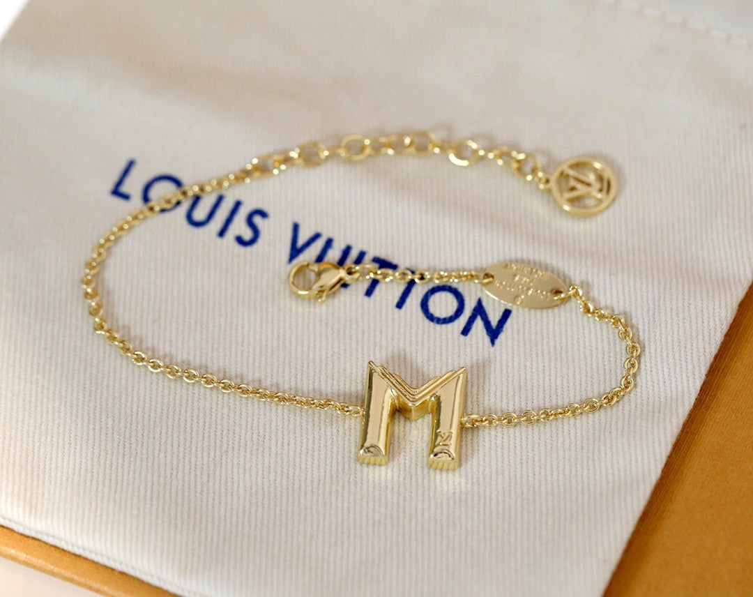 Louis Vuitton 2022 New  Bracelet  Fashion Letter Bracelet Jewelry