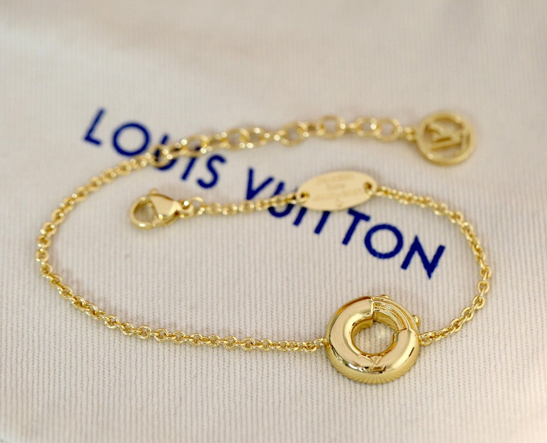 Louis Vuitton 2022 New  Bracelet  Fashion Letter Bracelet Jewelry