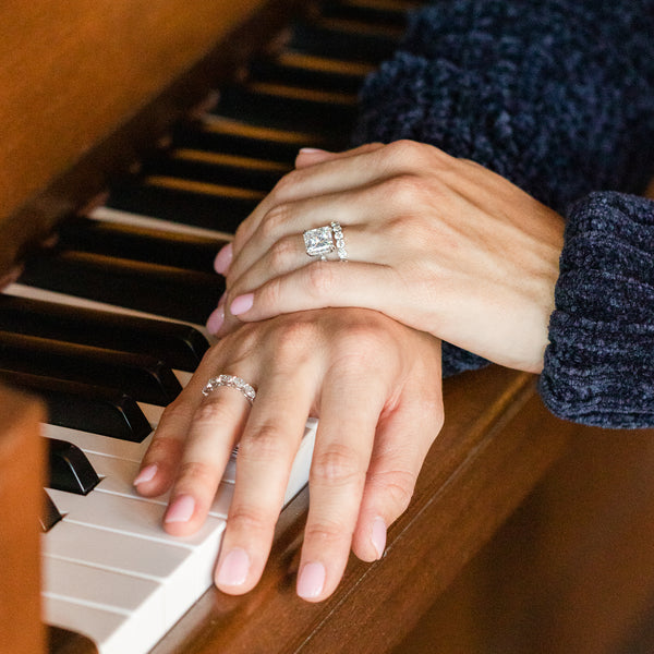 the different types of anniversary rings