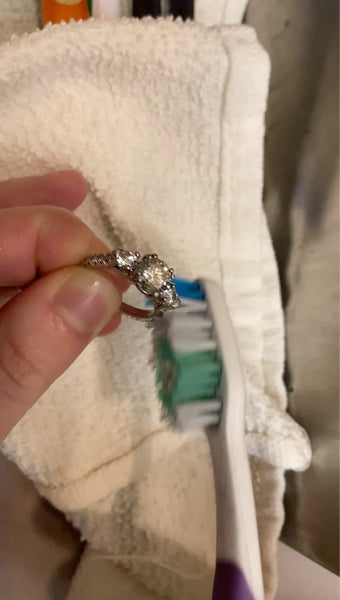cleaning jewelry