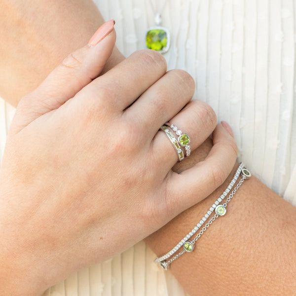 Green gemstone rings, necklace and bracelet