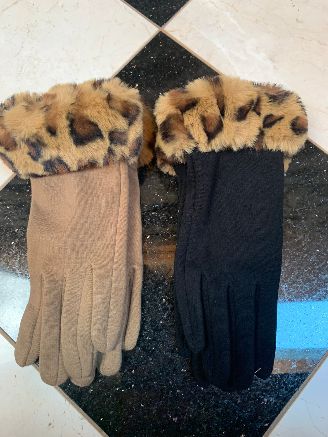 Leopard Faux Fur Touchscreen Gloves