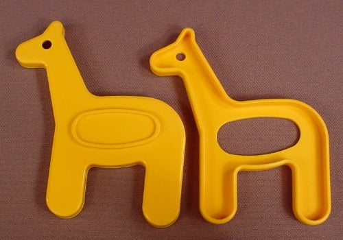 Tupperware 7 in Cookie Cutters