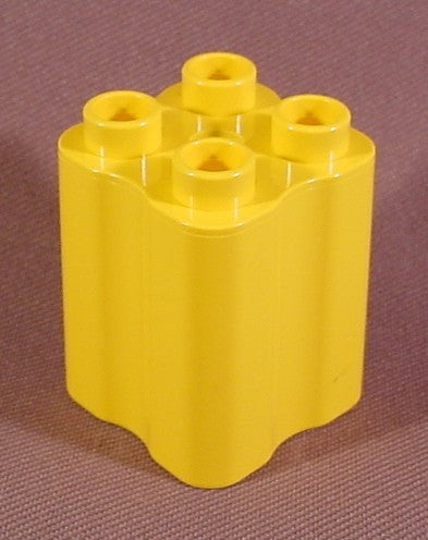 LEGO Yellow Duplo Brick demi-arch Comes In