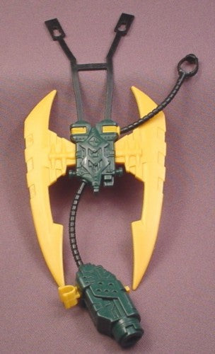 Batman Aqua Attack Launcher Backpack Accessory for Hydro Claw Robin – Ron's  Rescued Treasures