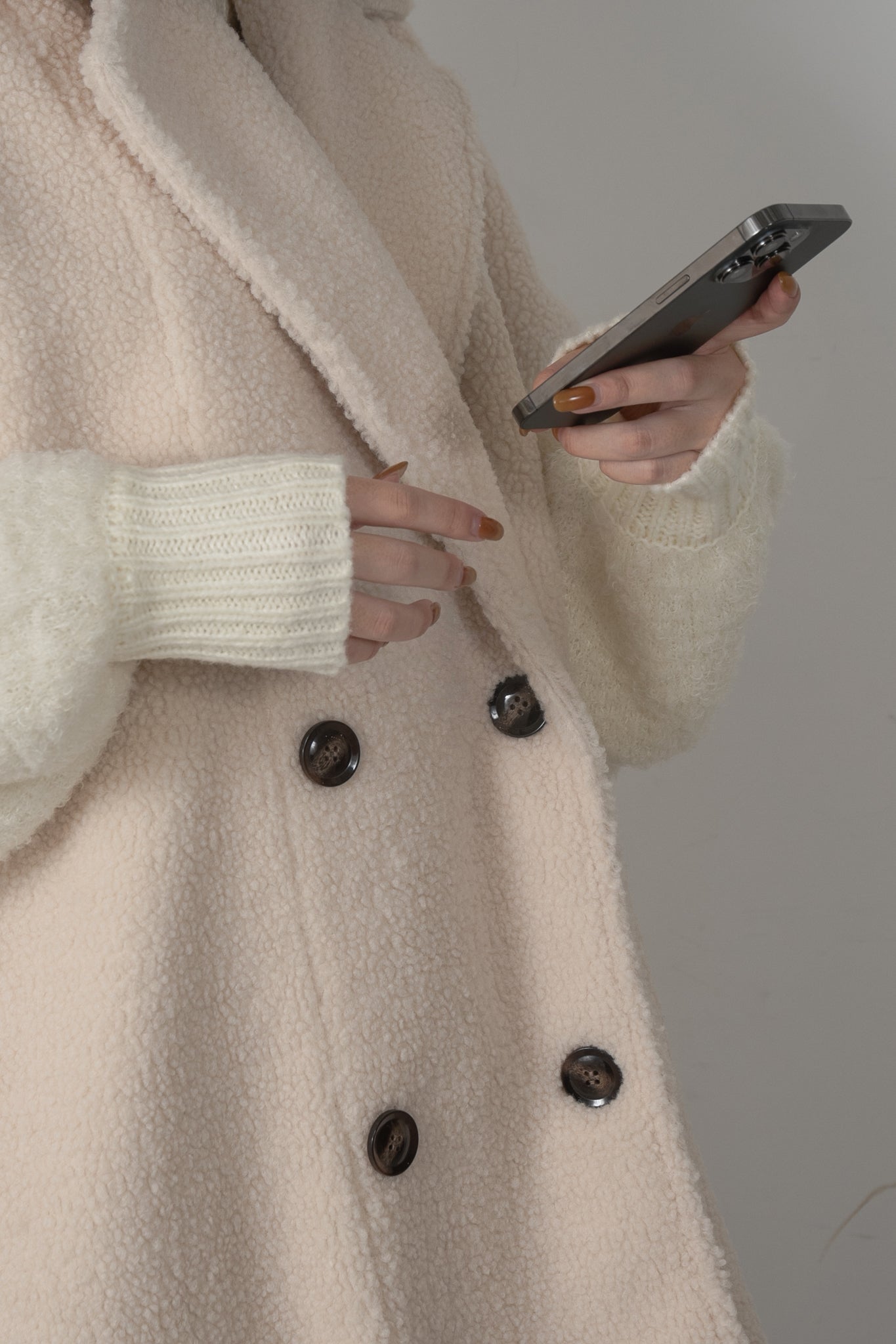 amiur-mouton poncho over vest- - アウター