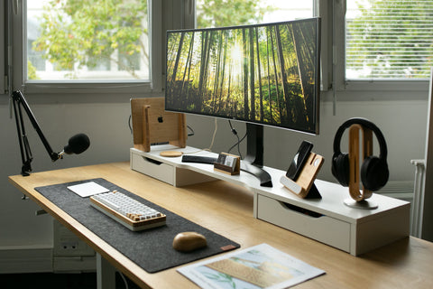 Wooden desk accessories
