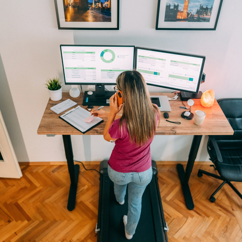 Working standing ergonomic workstation