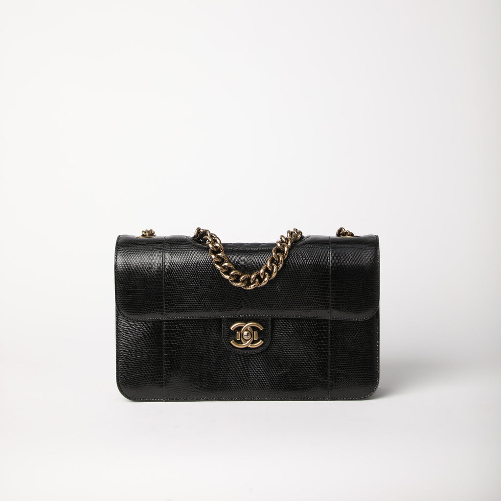 Vintage Chanel Black Quilted Wood Mini Bag – Treasures of NYC