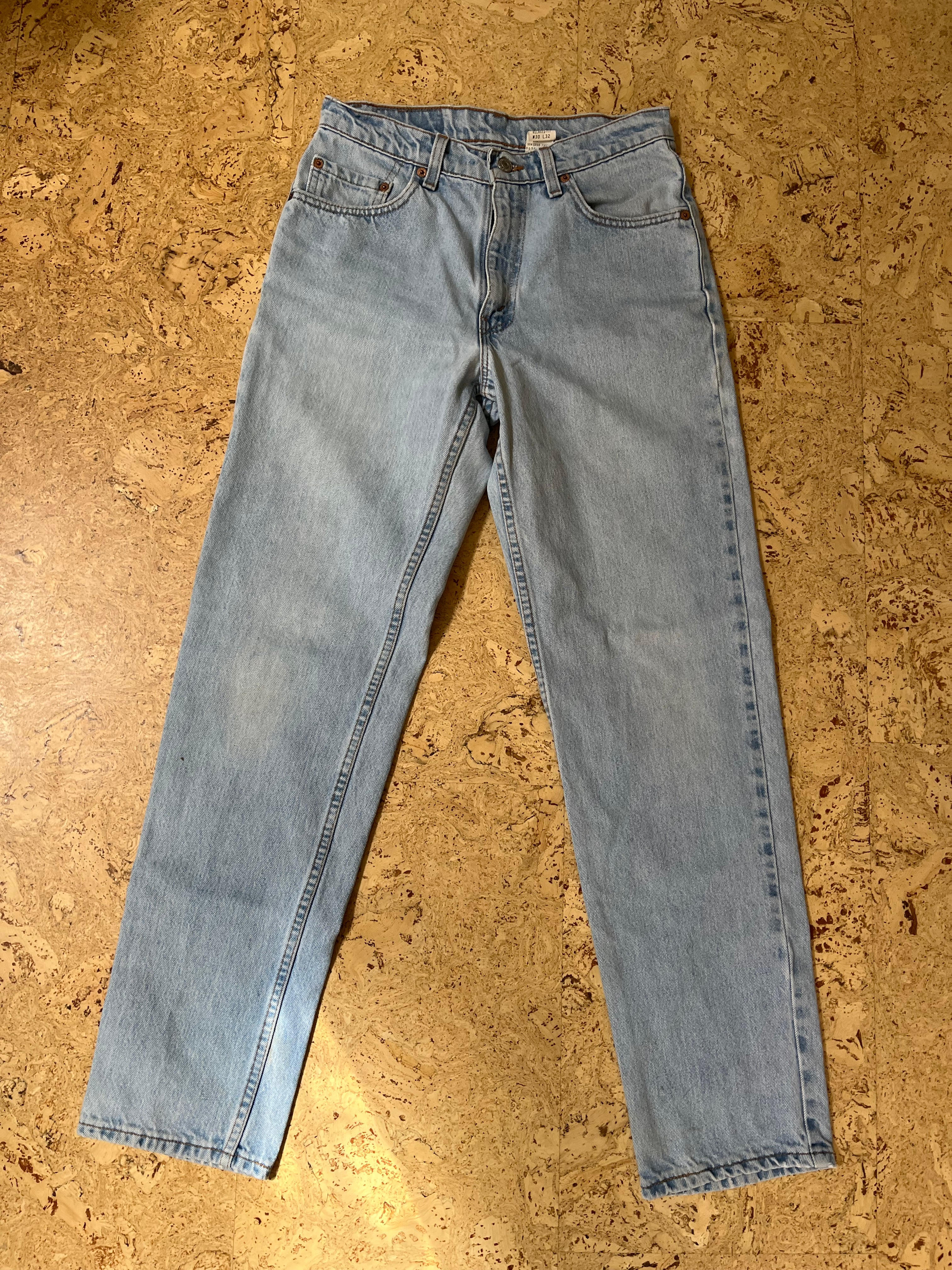 Vintage Red Tab Levi 550 Blue Jeans – SHELVES