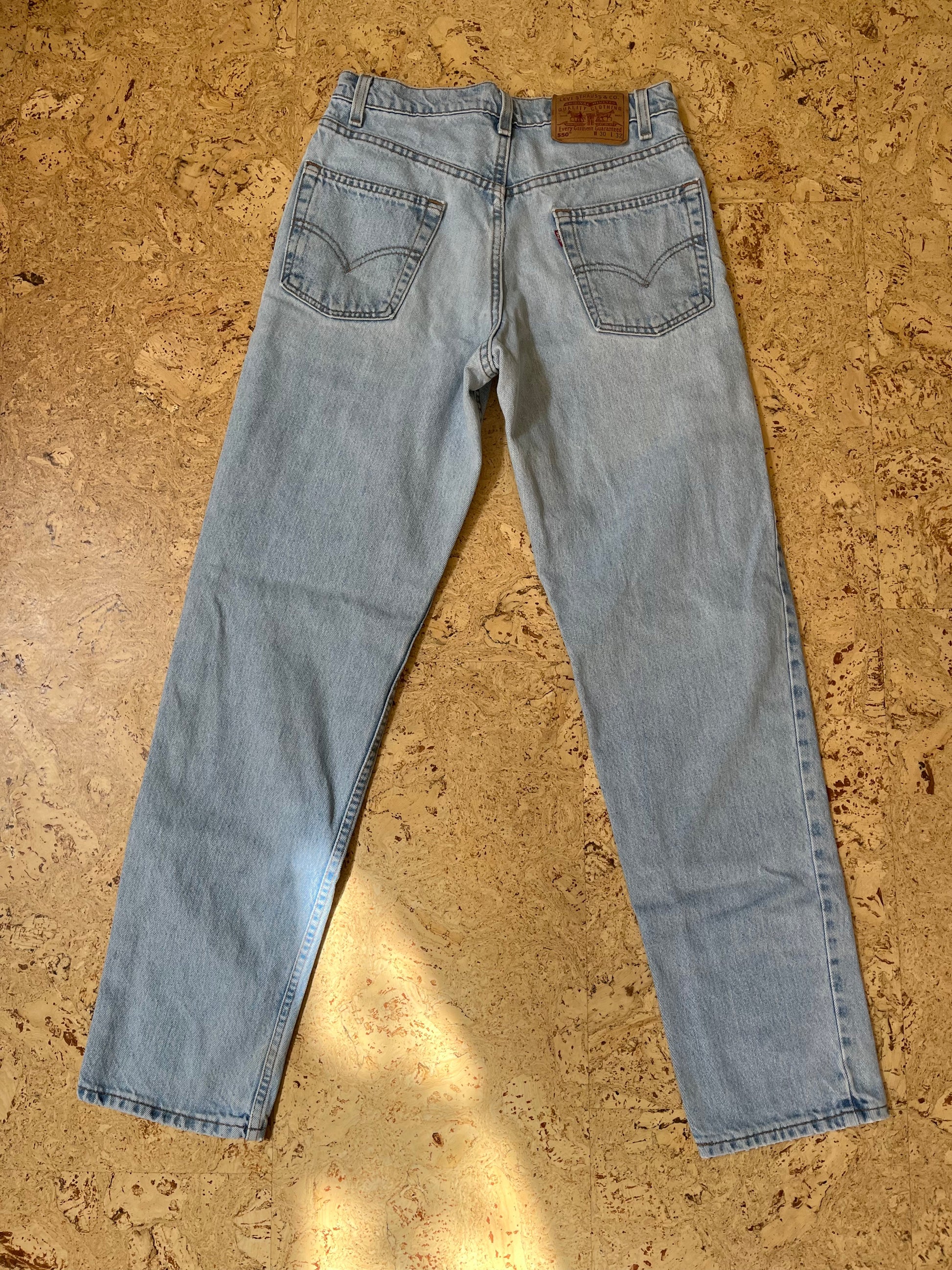 Vintage Red Tab Levi 550 Blue Jeans – SHELVES