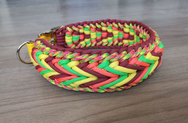 paracord bracelet