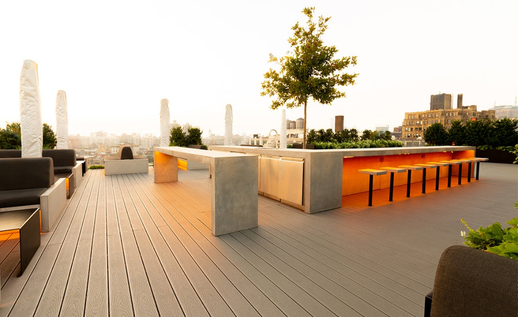 Outdoor space on the rooftop at Squarespace headquarters.