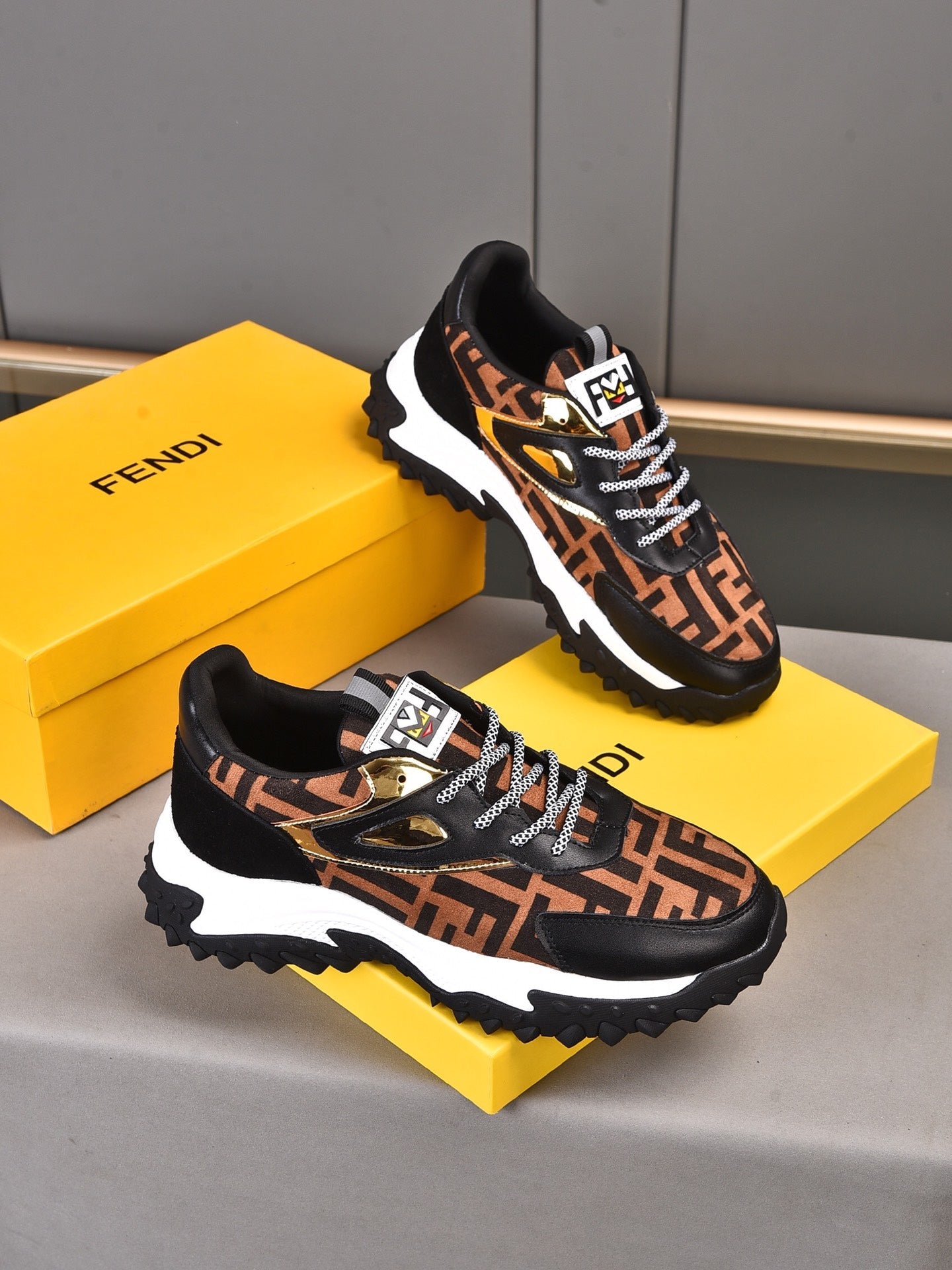 FENDI  Woman's Men's 2021 New Fashion Casual Shoes Sneaker Sport Running Shoes 11120gh