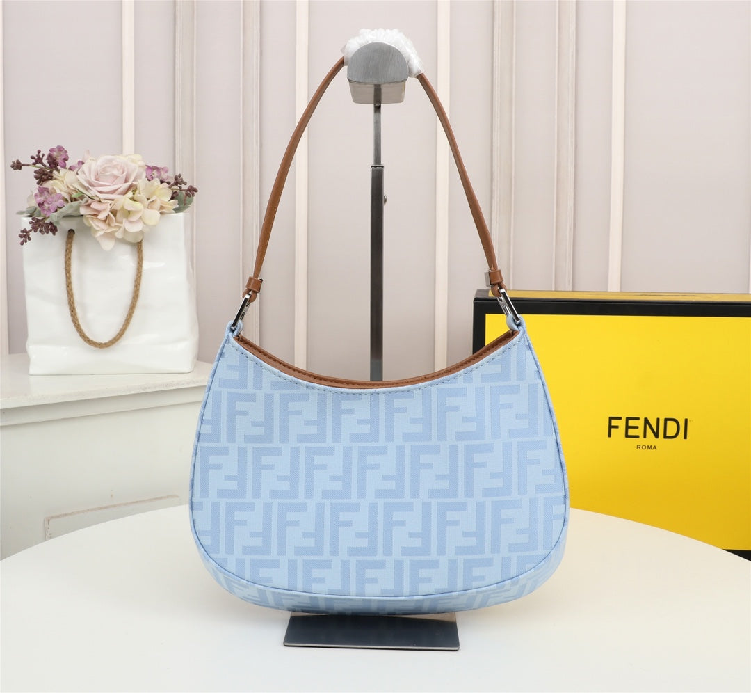 FENDI 2021 Women's Leather Shoulder Bag Satchel Tote Bags Cr