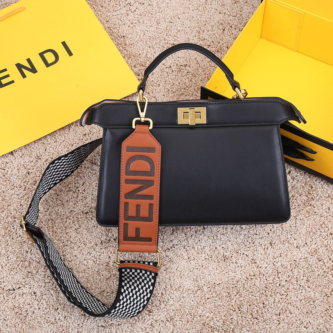 Fendi Women's Tote Bag Handbag Shopping Leather Tote Crossbody Satchel 29-12-19CM