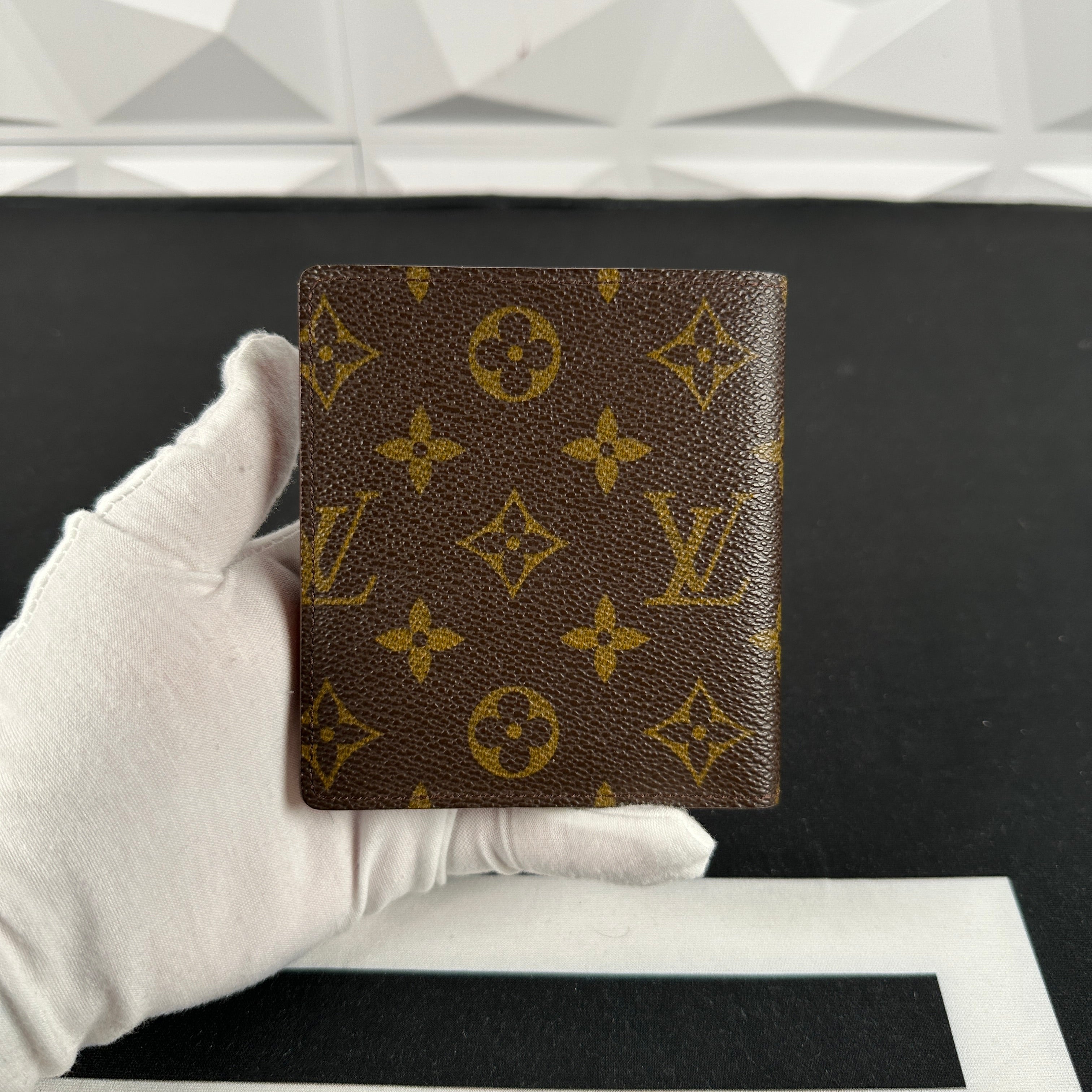 Louis Vuitton Monogram Bifold (CA1918) – Luxury Leather Guys