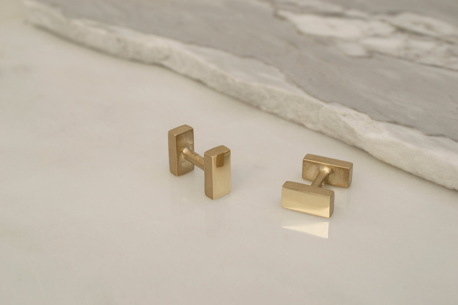 gold erno cuffliks | 9 carat gold minimal cufflinks