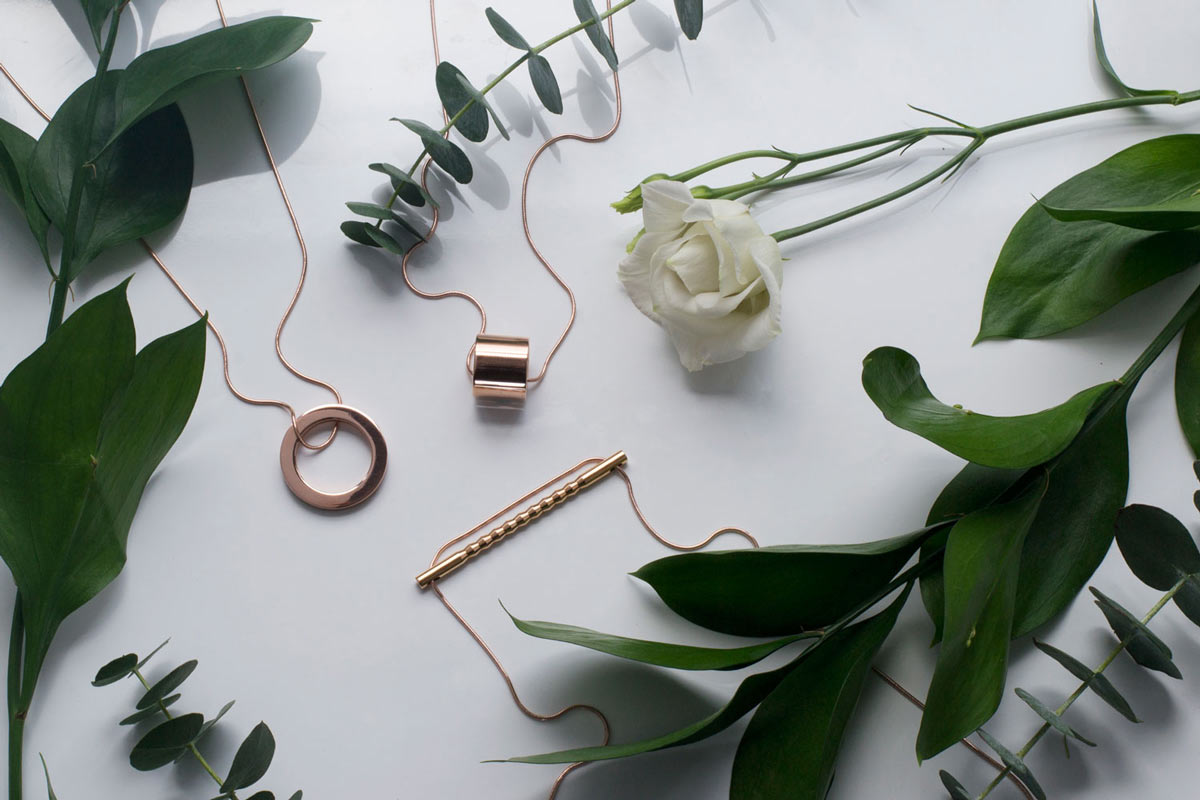 mothers-day_rose-gold_necklaces_journal