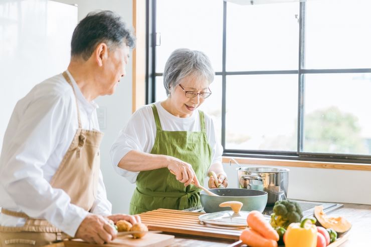 【とろみ剤の種類と使い方】高齢者にも安心な嚥下食レシピ