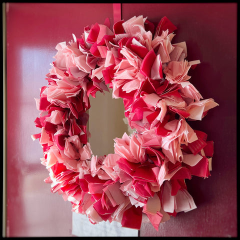 Red and pink wreath made of napkins