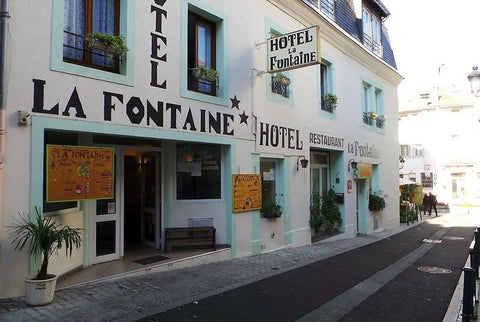 Hotel de la Fontaine Outside View