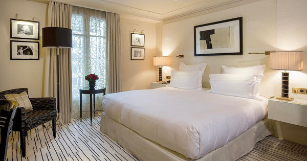 Rooms at the Hotel Montaigne - King Size Bed