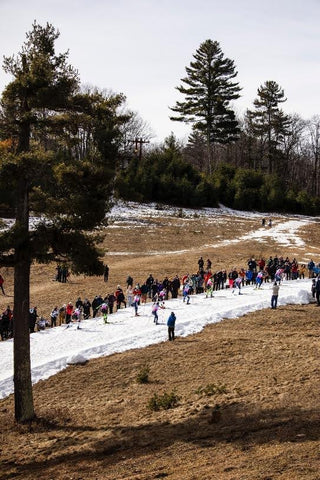 Thin ribbon of snow on the 2024 birkie trail